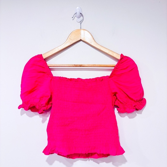 GUESS – Bright pink smocked puff sleeve top | Feminine ruffle detail | Small * - Picture 6 of 6